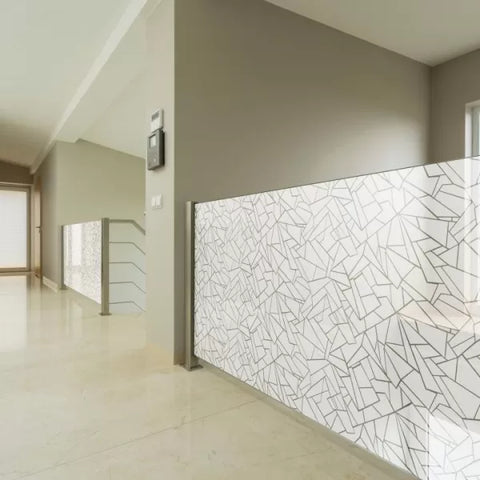 Milchglasfolie mit polygonalen Mustern