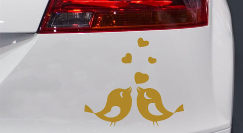 Turteltauben mit Herzen Autoaufkleber