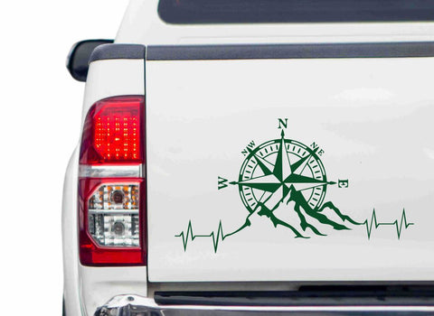 Herzschlag Kompass und Berge Camper Autoaufkleber