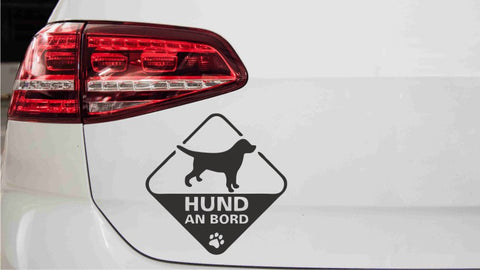 aufkleber-hund-an-board-schwarz